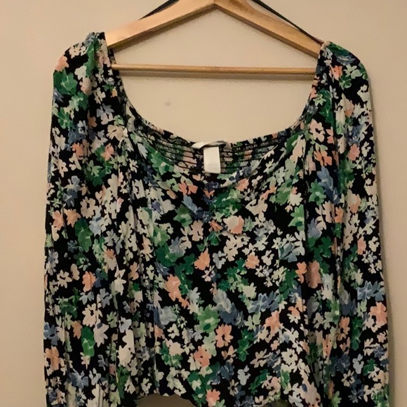 H&M Floral Print Women's Top - Multicolor - Picture 2 of 4